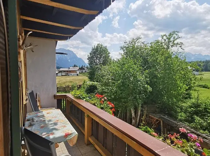 Berghof Πανσιόν 3*
